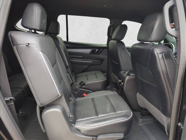 Used 2025 Buick Enclave Sport Touring w/ Super Cruise Package FWD image 19
