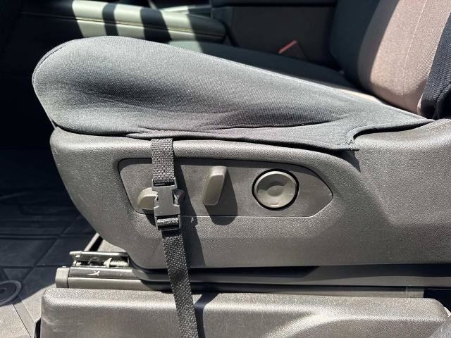 Used 2025 Chevrolet Tahoe Premier RWD image 14