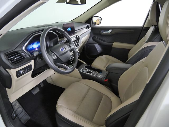Certified 2020 Ford Escape Titanium AWD/4WD image 21
