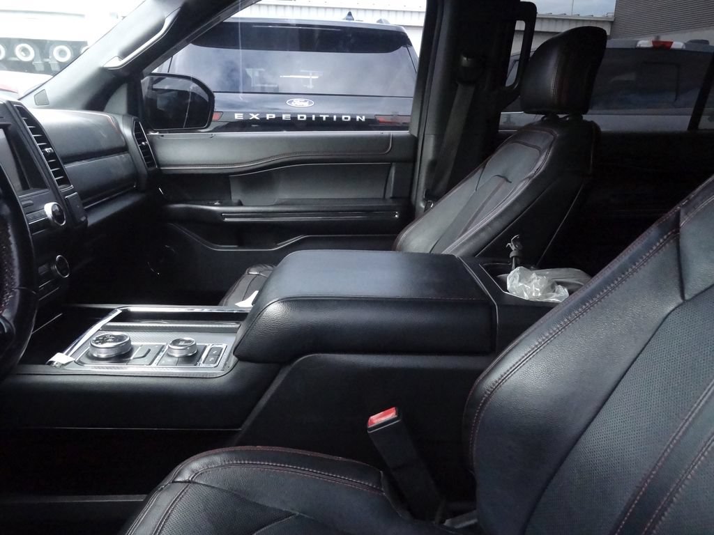 Certified 2019 Ford Expedition Max Limited w/ Equipment Group 303A AWD/4WD image 10