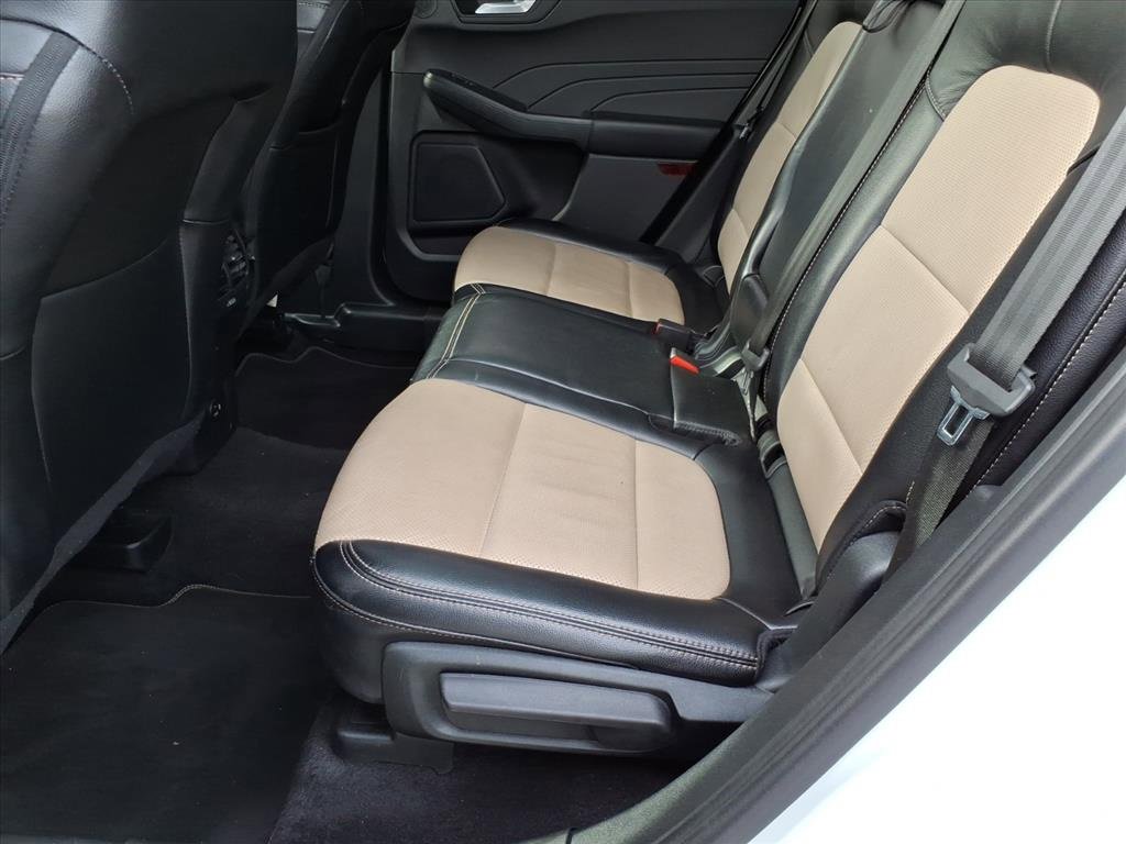 Certified 2022 Ford Escape Titanium w/ Titanium Elite Package image 13