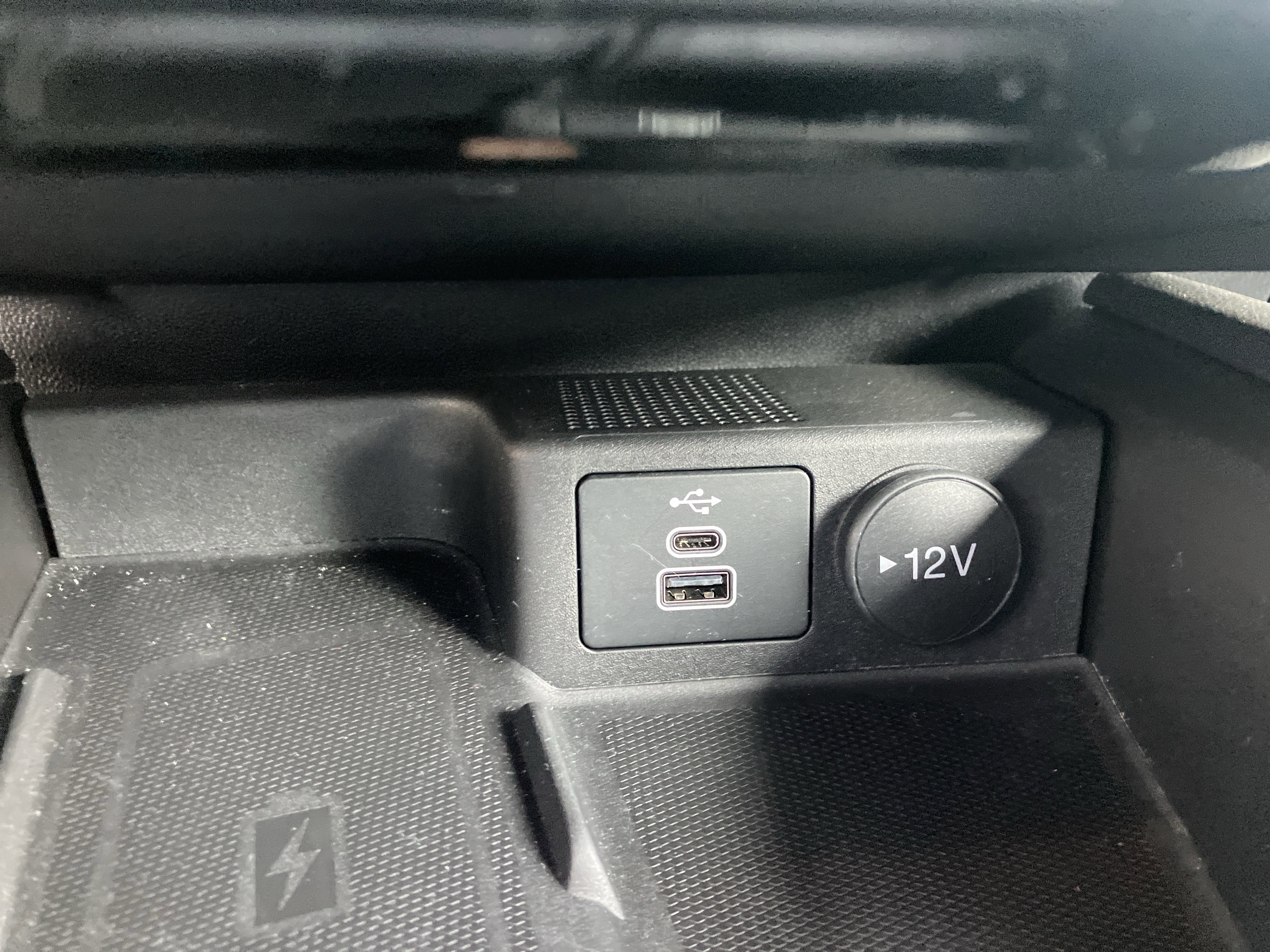 Certified 2024 Ford Escape ST-Line Elite AWD/4WD image 30