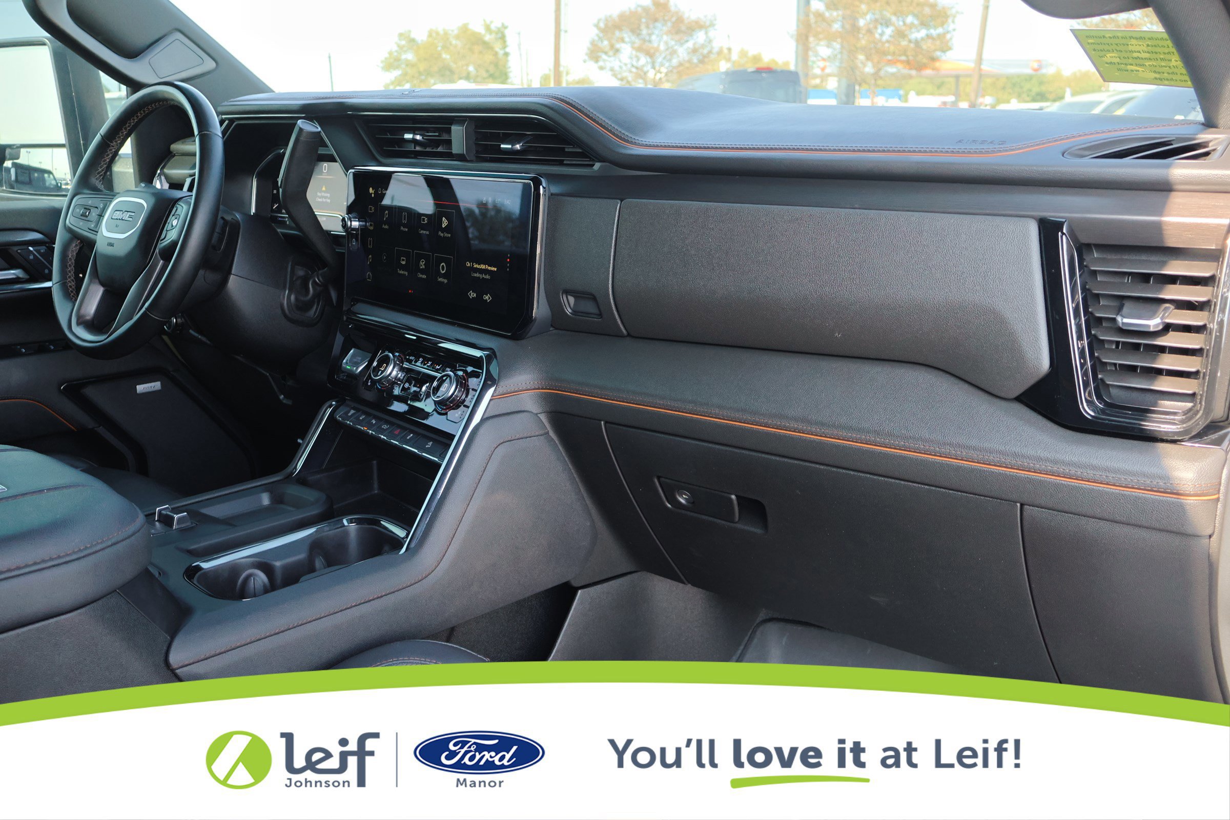 Used 2024 GMC Sierra 2500 AT4 w/ Technology Package image 41