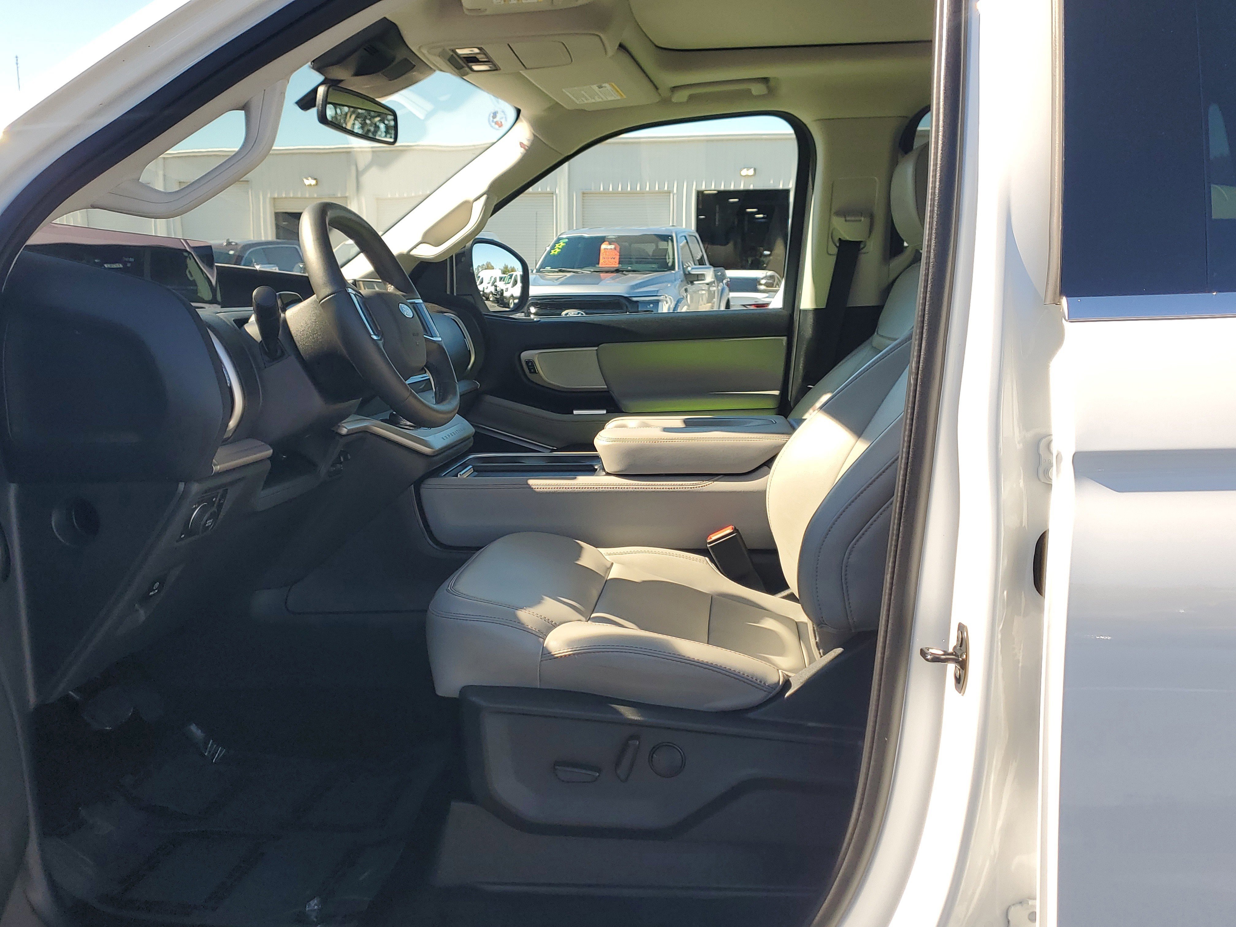 Certified 2025 Ford Expedition Max Active image 22