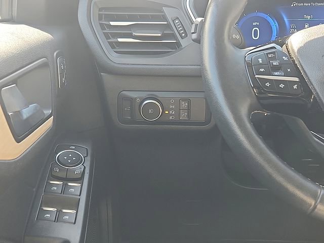 Certified 2022 Ford Escape Titanium w/ Titanium Elite Package image 12