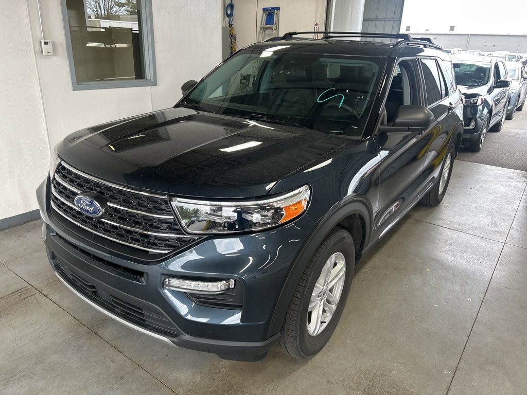 Certified 2022 Ford Explorer XLT w/ Equipment Group 202A