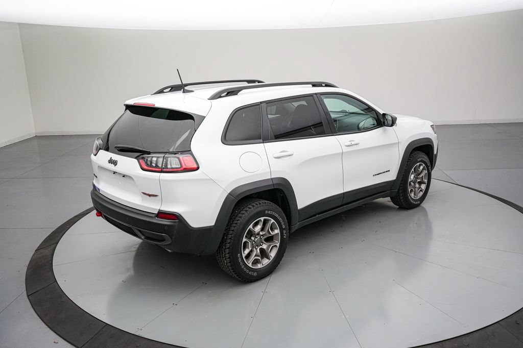 Used 2022 Jeep Cherokee Trailhawk w/ Premium Leather Package AWD/4WD image 4