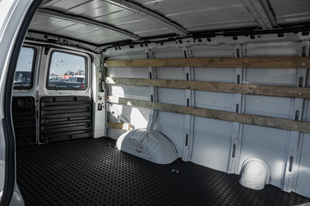 Used 2024 GMC Savana 2500 w/ Driver Convenience Package image 35