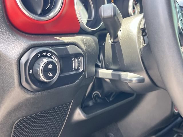 Used 2023 Jeep Gladiator Rubicon w/ Cold Weather Group AWD/4WD image 32
