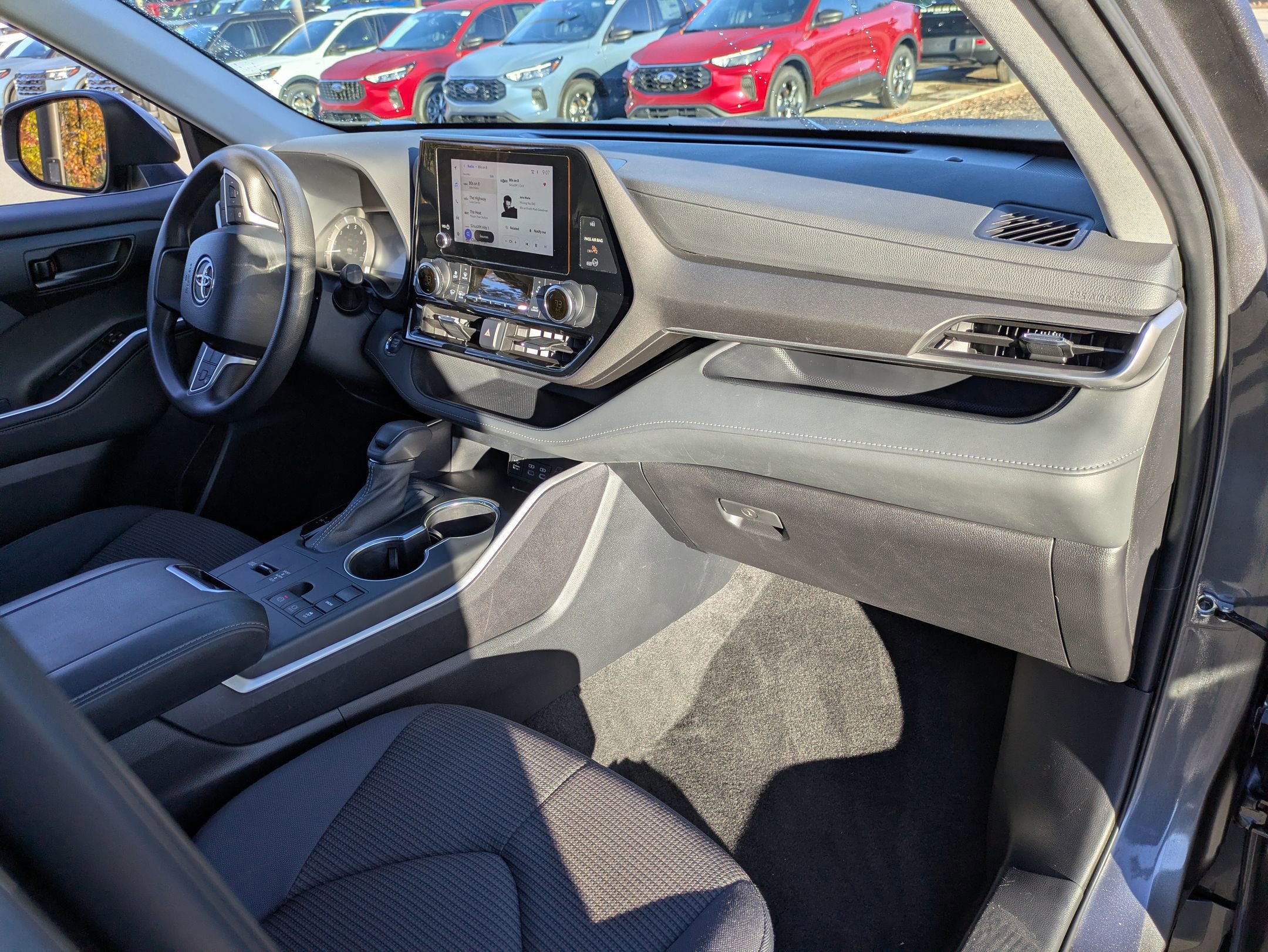 Used 2023 Toyota Highlander Limited image 36