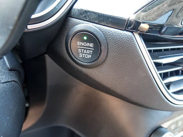 Certified 2022 Ford Escape SEL w/ SEL Stealth AWD Package image 19