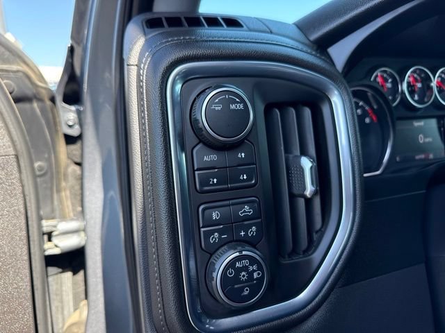 Used 2020 Chevrolet Silverado 1500 LT Trail Boss AWD/4WD image 18