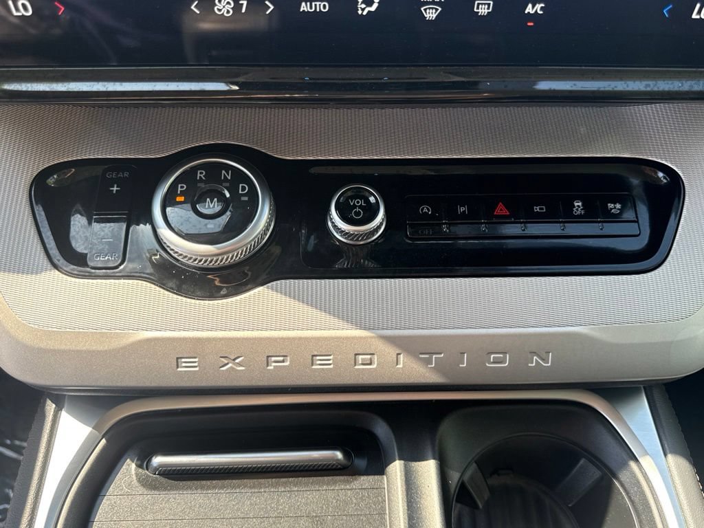 Certified 2025 Ford Expedition Max Active RWD image 27