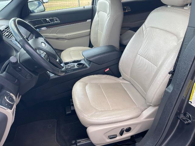 Certified 2019 Ford Explorer Limited FWD image 14