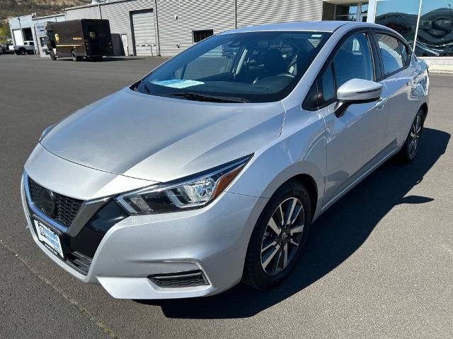 Used 2021 Nissan Versa SV FWD image 14