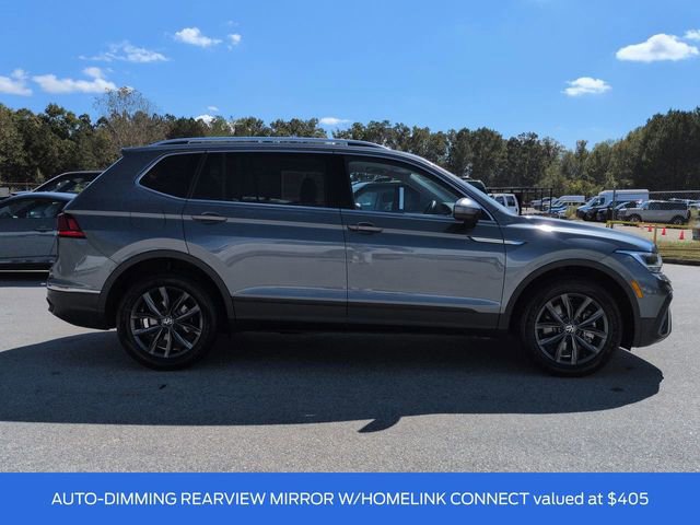 Used 2023 Volkswagen Tiguan SE w/ Panoramic Sunroof Package image 5