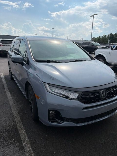 Used 2025 Honda Odyssey Elite image 7