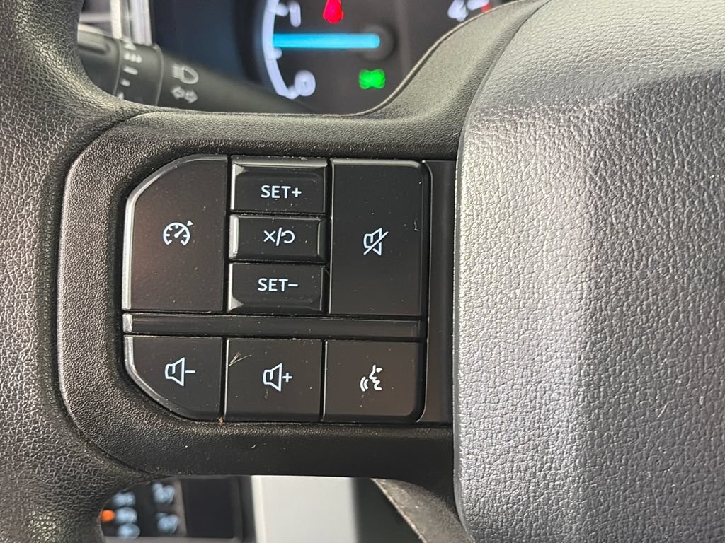 Certified 2025 Ford F250 XLT AWD/4WD image 17
