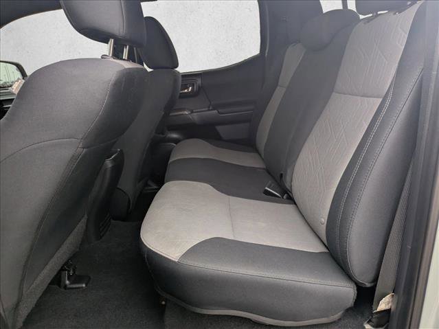 Used 2022 Toyota Tacoma TRD Sport w/ Technology Package AWD/4WD image 17