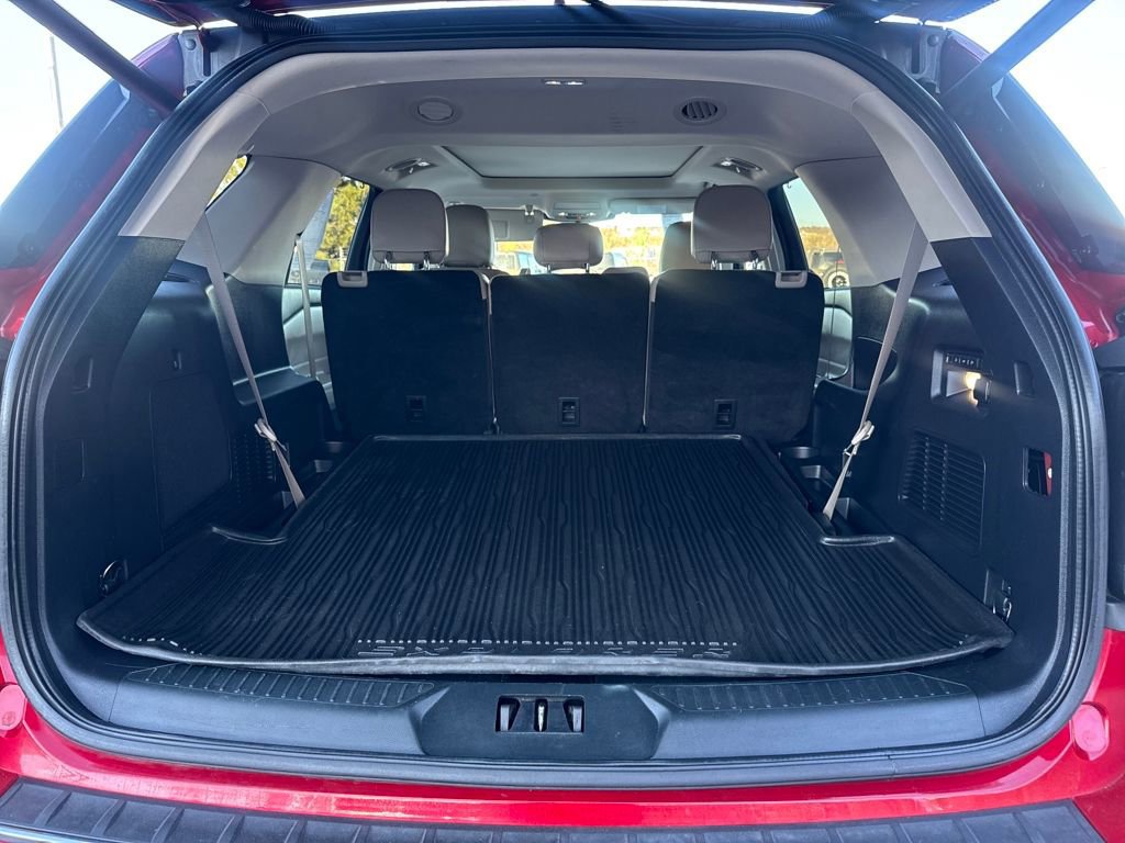 Certified 2023 Ford Explorer Limited w/ Limited Technology Package image 9