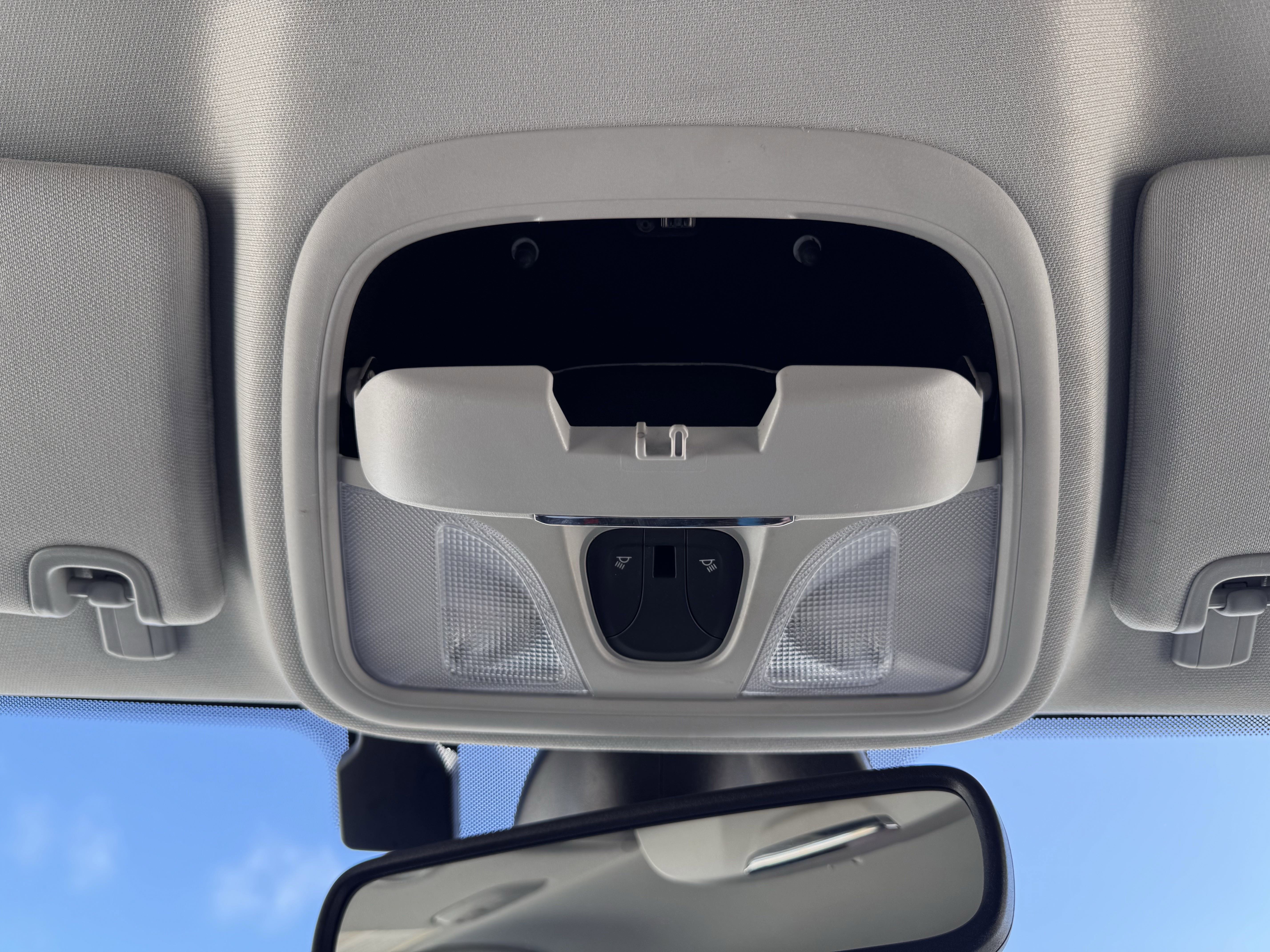 Used 2023 Jeep Cherokee Altitude Lux image 31