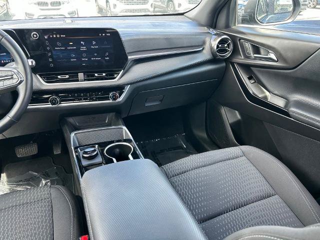 Used 2026 Chevrolet Equinox LT FWD image 11