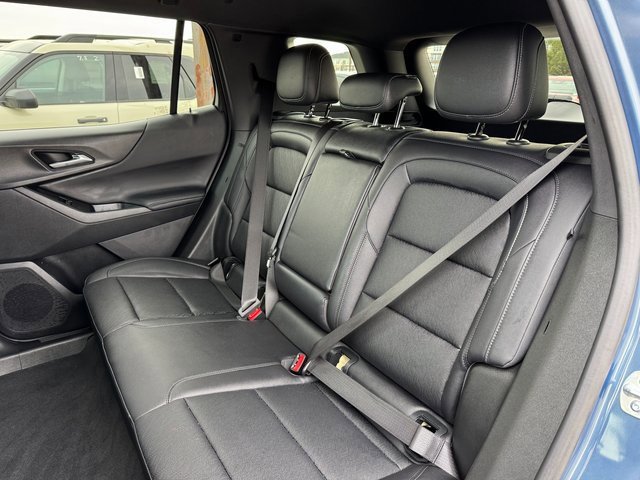 Used 2026 Chevrolet Equinox LT w/ Convenience Package II image 16