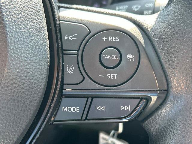 Used 2022 Toyota RAV4 LE FWD image 25