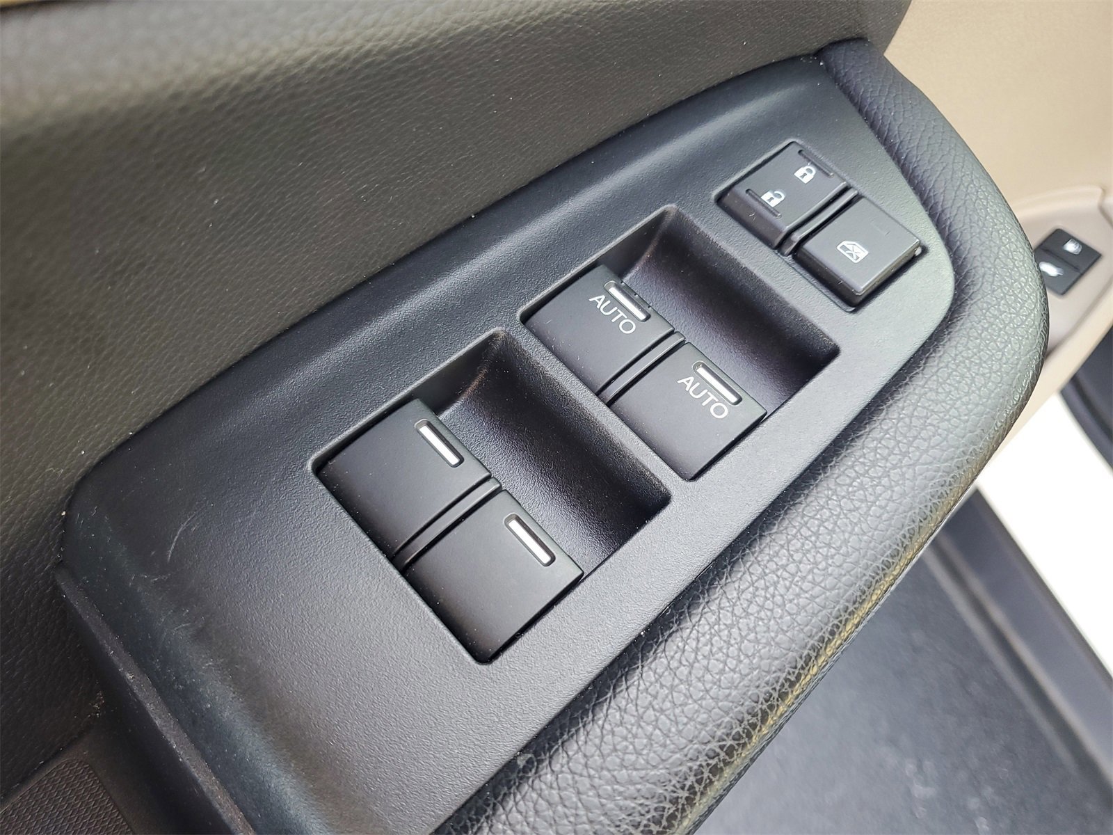 Used 2021 Honda Pilot EX-L image 17