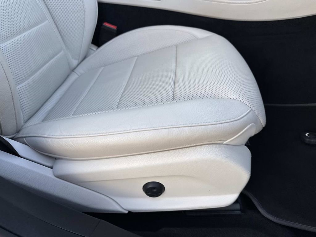 Used 2021 Mercedes-Benz E 350 Sedan image 12