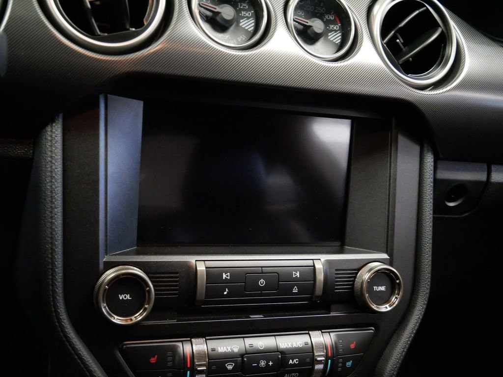 Certified 2020 Ford Mustang Shelby GT350 w/ Technology Package image 21