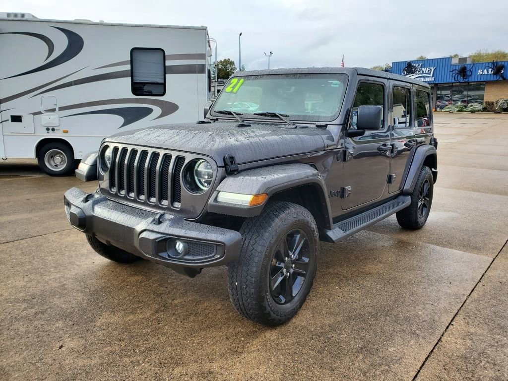 Used 2021 Jeep Wrangler Unlimited Sahara image 2