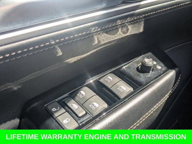 Used 2024 Jeep Wagoneer Series II w/ Flexible Seating Group RWD image 19