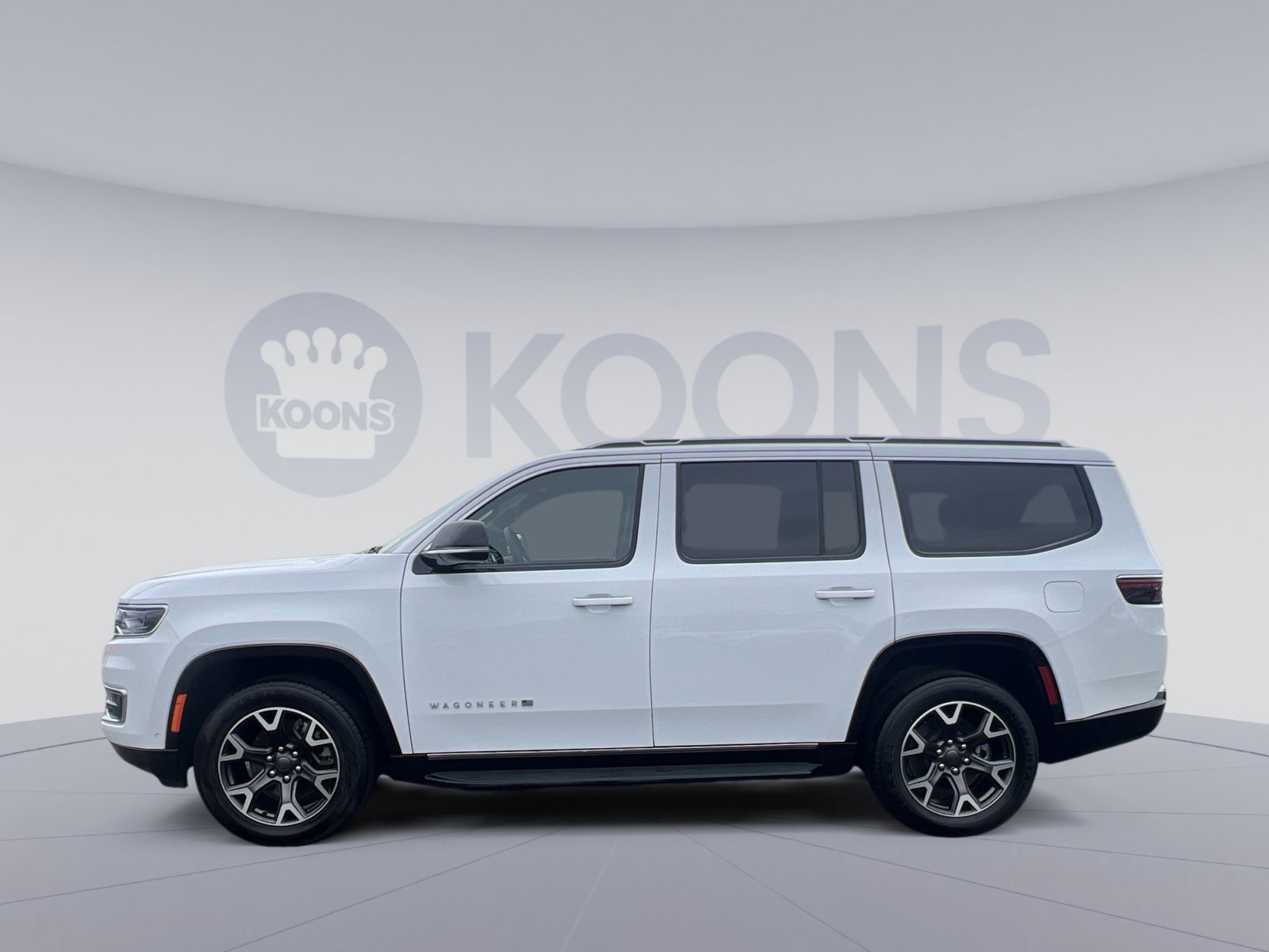 Used 2024 Jeep Wagoneer Series III AWD/4WD image 13