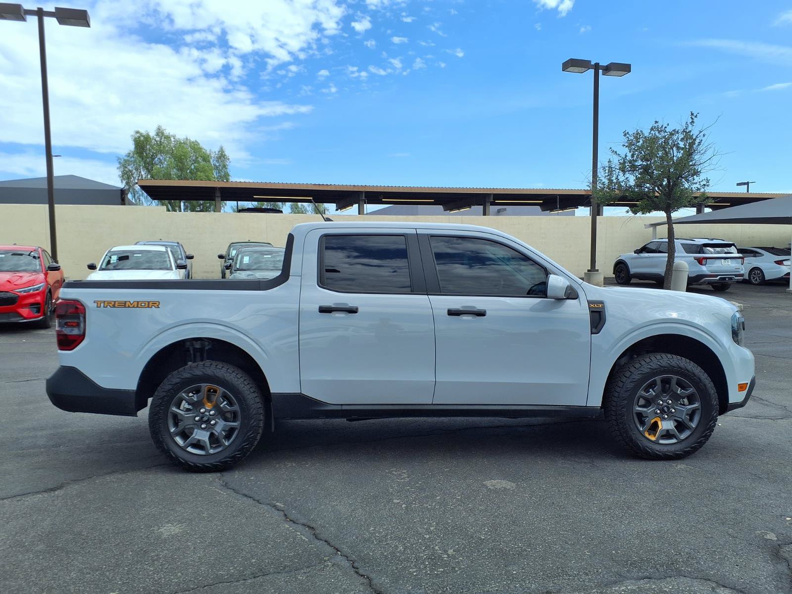 Certified 2023 Ford Maverick Tremor w/ Tremor Off-Road Package AWD/4WD image 7