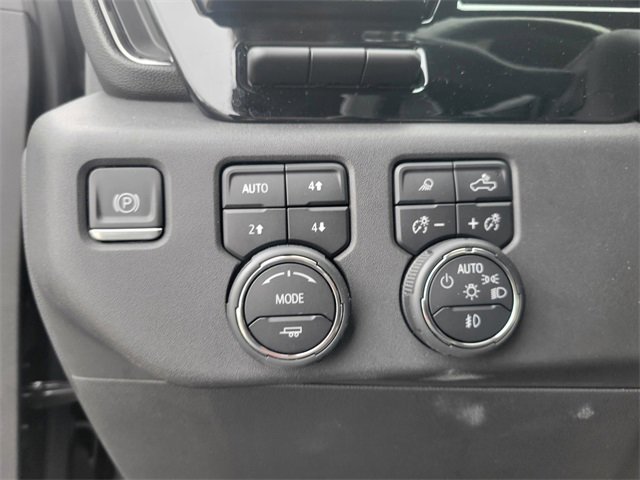 Used 2023 Chevrolet Silverado 1500 ZR2 w/ Technology Package image 21