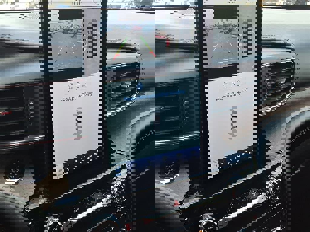 Certified 2023 Ford Explorer Platinum w/ Technology Package image 28