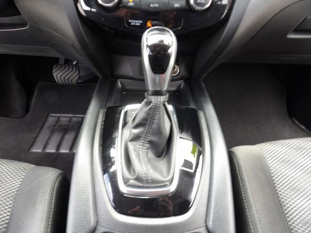 Used 2022 Nissan Rogue Sport SV FWD image 21
