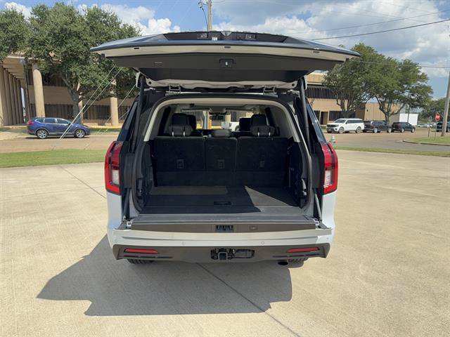Certified 2025 Ford Expedition Active RWD image 6