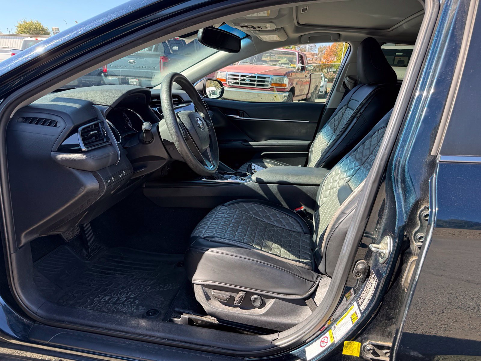 Used 2019 Toyota Camry LE w/ Audio Package FWD image 10