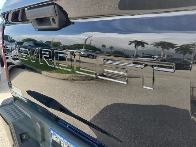 Used 2024 Chevrolet Colorado LT w/ LT Convenience Package RWD image 8