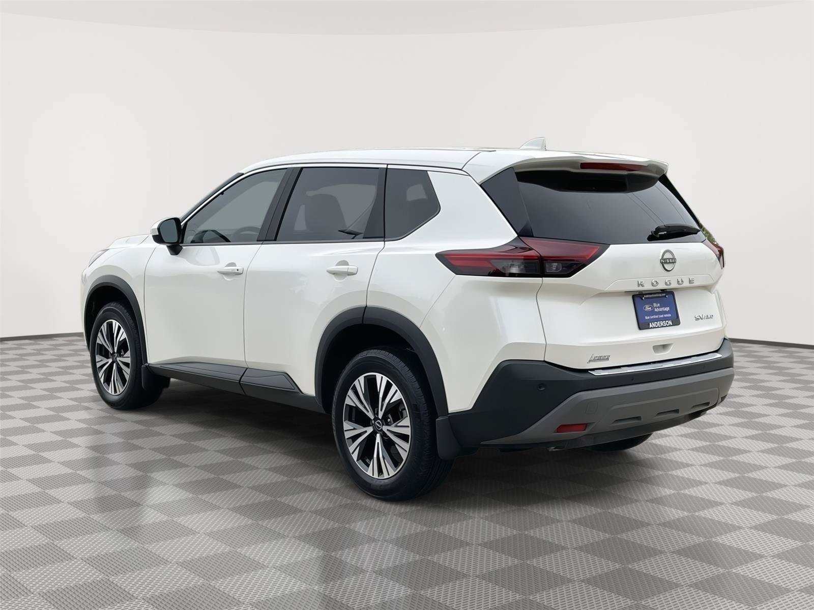 Used 2023 Nissan Rogue SV AWD/4WD image 9