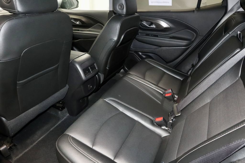 Used 2024 GMC Terrain SLT AWD/4WD image 20