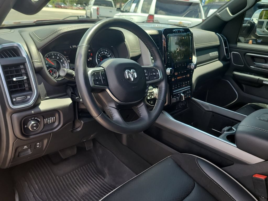 Used 2023 RAM 1500 Laramie AWD/4WD image 16
