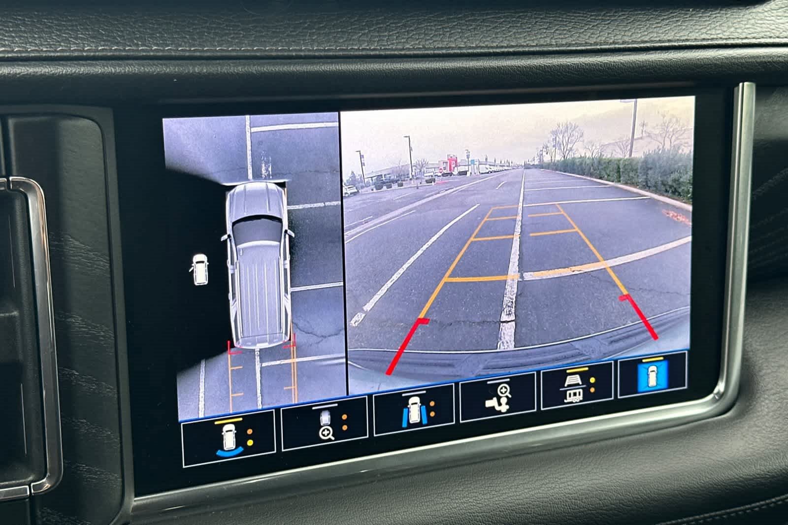 Used 2021 GMC Yukon Denali image 22