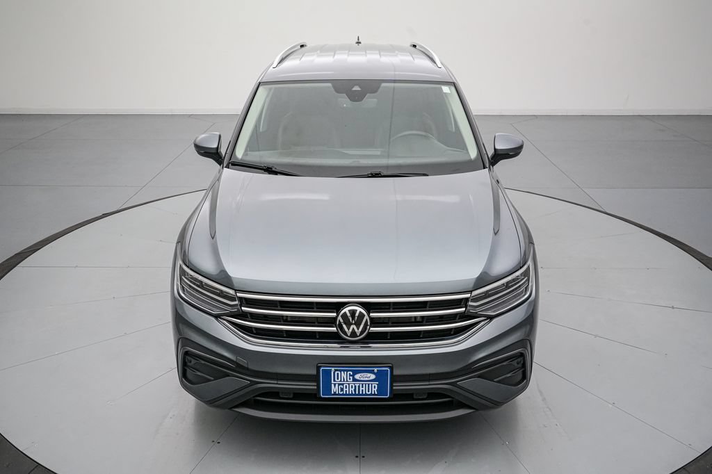 Used 2024 Volkswagen Tiguan SE w/ MDO Package, Three-Row FWD image 9