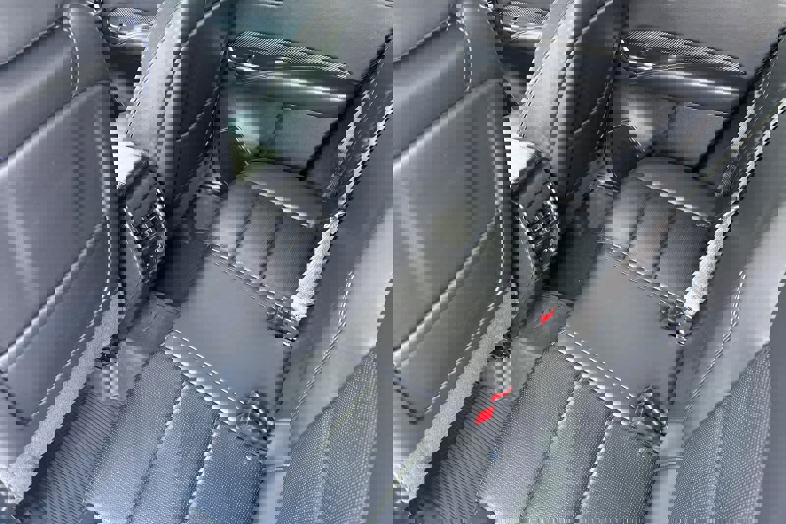 Used 2024 Cadillac XT4 Sport image 4