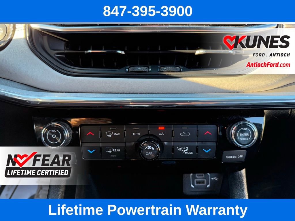 Used 2024 Jeep Compass Limited image 41