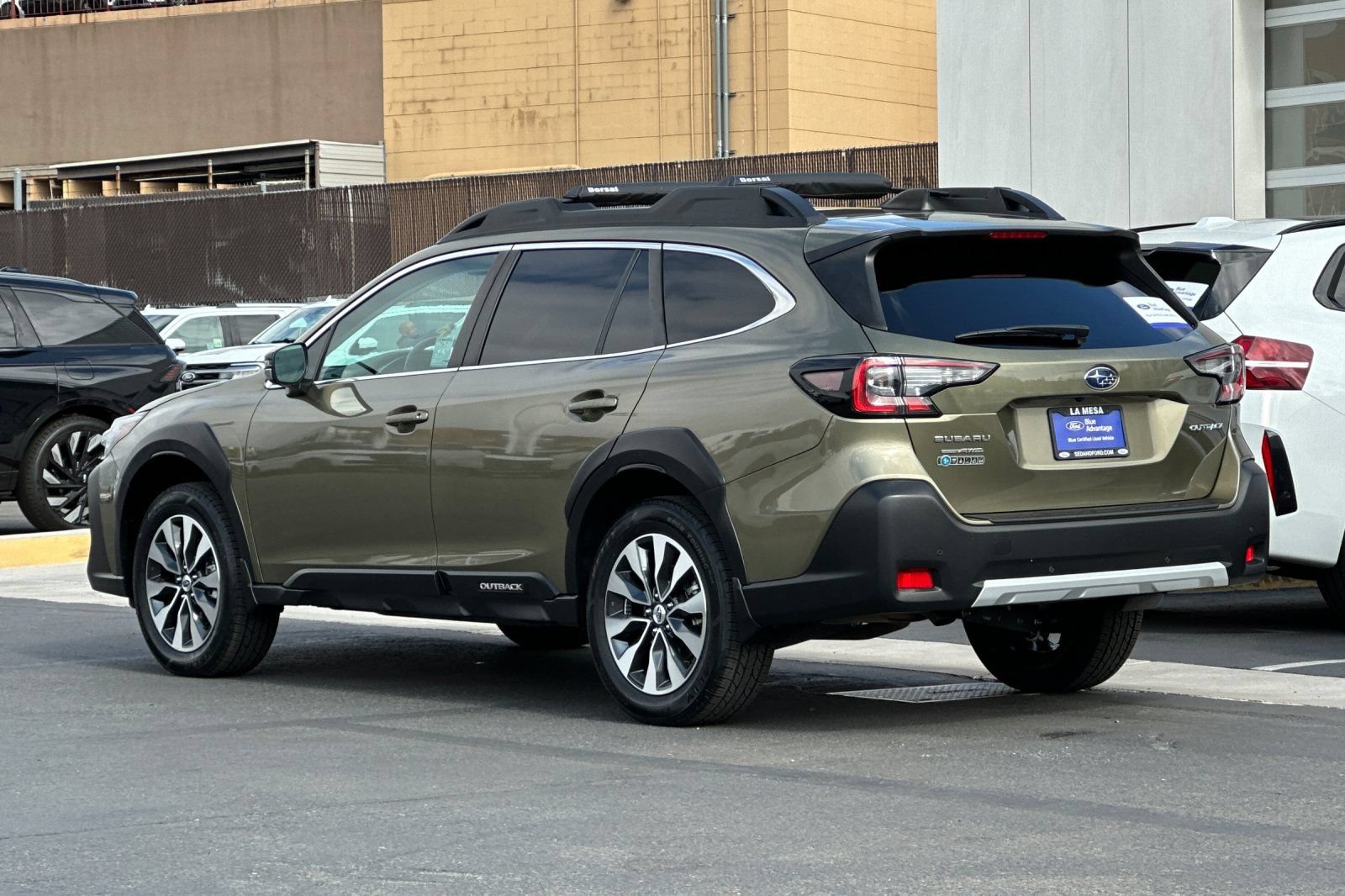 Used 2024 Subaru Outback Limited AWD/4WD image 5