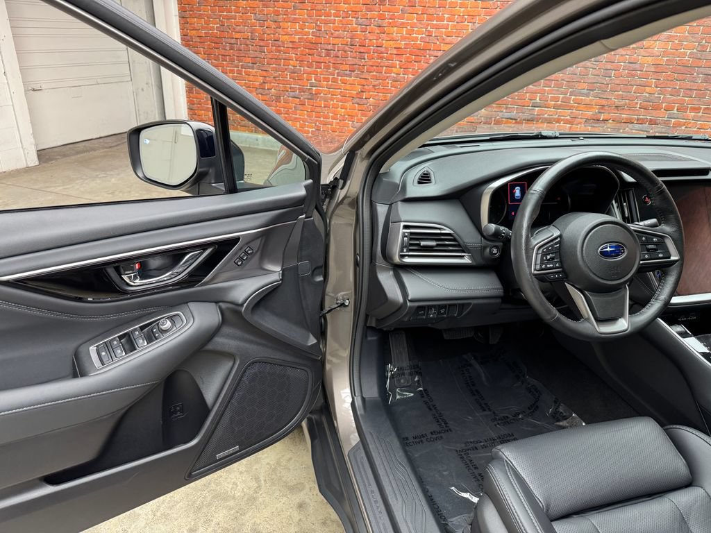 Used 2023 Subaru Outback Limited XT AWD/4WD image 8